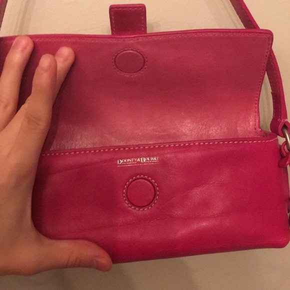 Dooney and Bourke - Picture 4 of 5